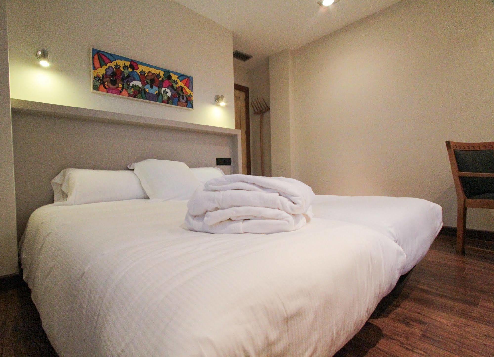 Apartamentos Turisticos Aguas De Víznar Exteriér fotografie